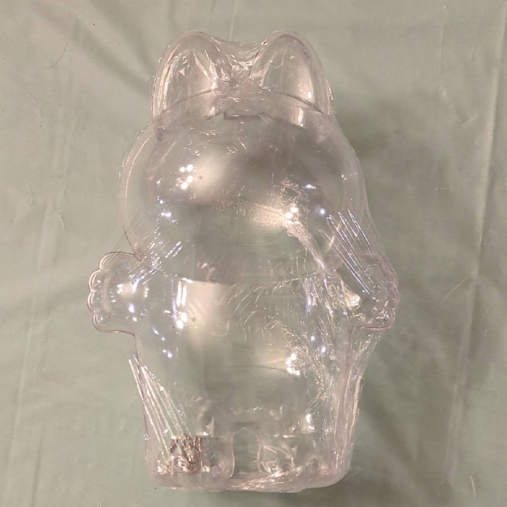 Clear Acrylic Cat Figurine